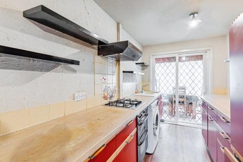 undefined, Crestline Court, Northampton NN3