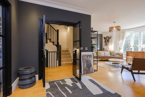 undefined, Kelsall Mews, Kew, Surrey, TW9