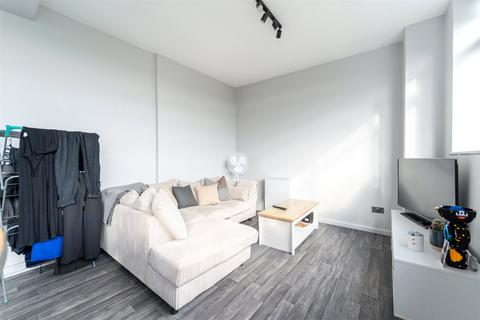 2 bedroom apartment to rent, Holloway Head, Birmingham B1