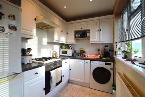 undefined, Lancaster Avenue, Slough