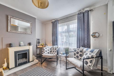 3 bedroom terraced house for sale, Red Lion Road, Surbiton, KT6
