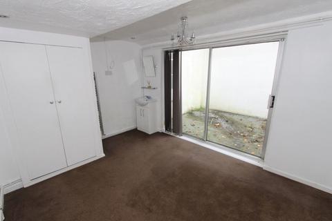 2 bedroom ground floor flat for sale, 9 Lisburne Crescent , Torquay TQ1
