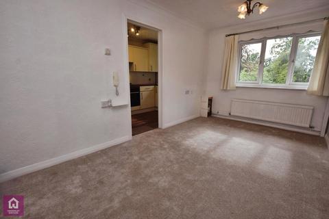 1 bedroom flat for sale, Brooklands Road, Sale, Greater Manchester, M33