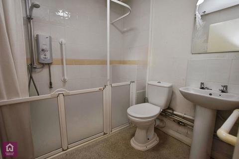 1 bedroom flat for sale, Brooklands Road, Sale, Greater Manchester, M33
