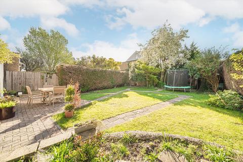 4 bedroom house for sale, Queens Way, Feltham TW13