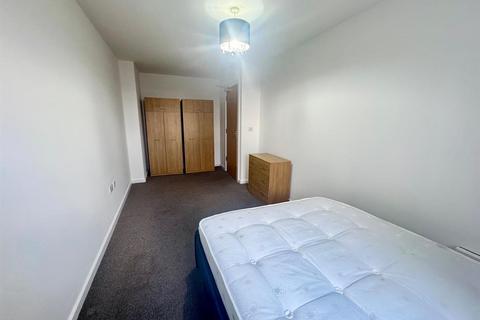 2 bedroom apartment to rent, Faroe, Gotts Road, Leeds LS12