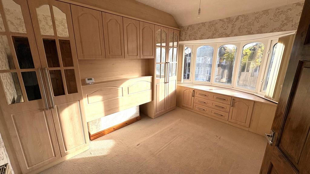 Broadway bedroom 3.jpg