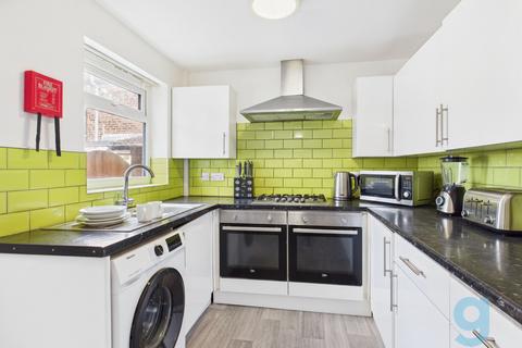 6 bedroom house of multiple occupation to rent, Kelso Road, Liverpool, L6