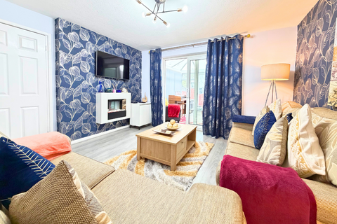 3 bedroom terraced house for sale, Dulverton Grove, Leeds