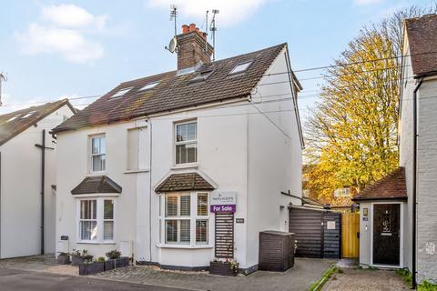 Spencers Road, Horsham, RH12
