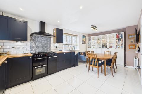 4 bedroom detached house for sale, Whittlewood End, Silverstone, NN12