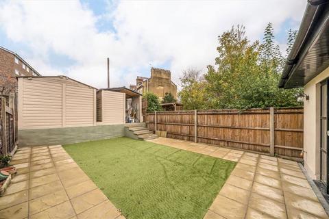 3 bedroom end of terrace house for sale, Ennersdale Road, London SE13
