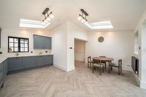 3 bedroom end of terrace house for sale, Ennersdale Road, London SE13