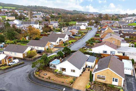 2 bedroom detached bungalow for sale, Maenor Helyg, Pembrey, Burry Port