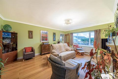 2 bedroom detached bungalow for sale, Maenor Helyg, Pembrey, Burry Port