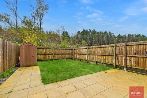 3 bedroom semi-detached house to rent, Scotts Road, Pentrechwyth, Swansea, SA1