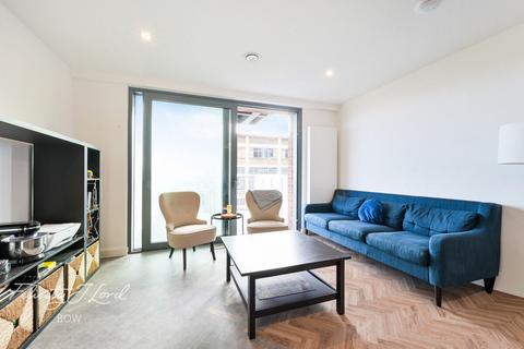 3 bedroom apartment for sale, Makers Yard, London, E3
