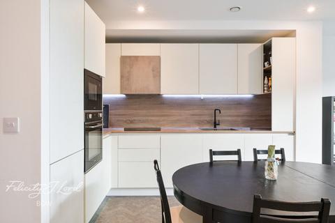 3 bedroom apartment for sale, Makers Yard, London, E3