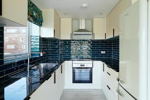undefined, Chiswick Staithe, Chiswick, W4