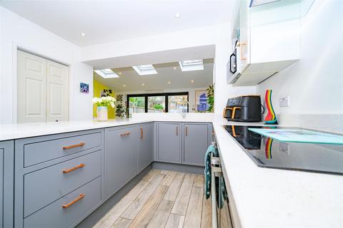 4 bedroom terraced house for sale, Breakspeare Road, ABBOTS LANGLEY