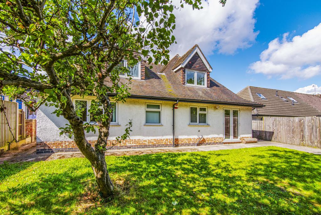 4 Orston Drive-40