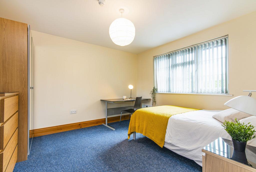 4 Orston Drive-23