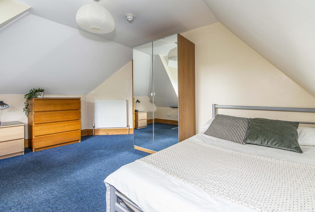 4 Orston Drive-13