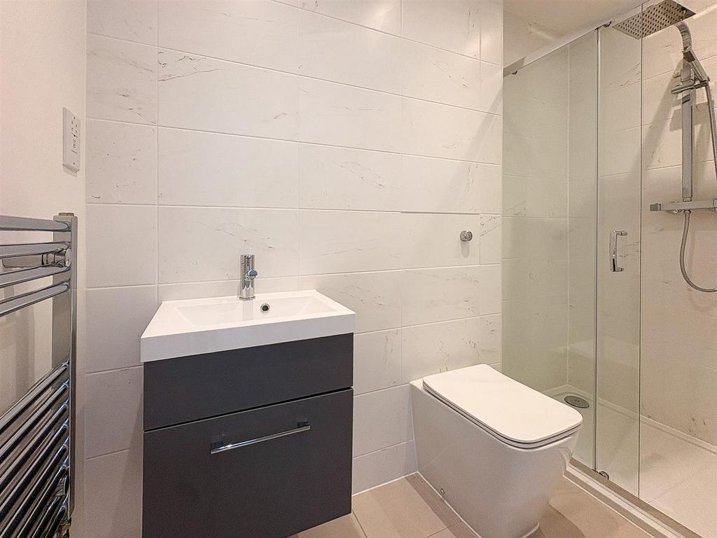 Ensuite.jpg
