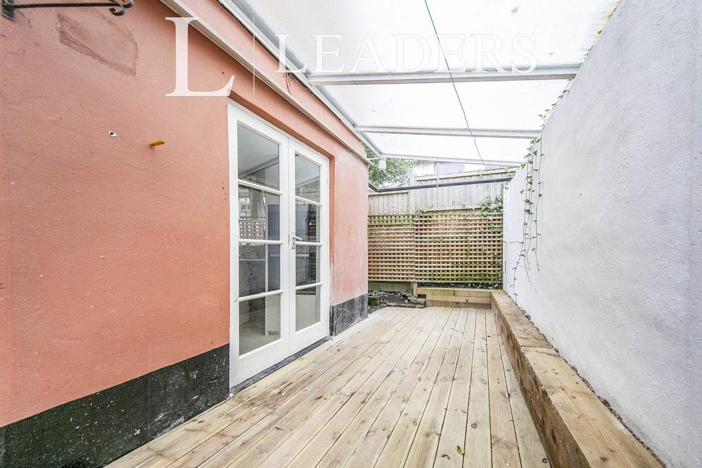 Courtyard garden