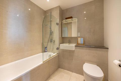 2 bedroom flat to rent, East Central Apartments, Walthamstow, London, E17