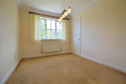 undefined, Curlys Way, Berkshire RG7