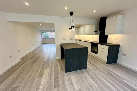 3 bedroom terraced house for sale, Red Lion Lane, Farnham