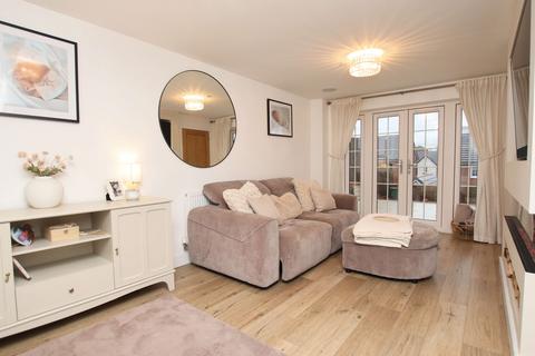 3 bedroom detached house for sale, Comin Y Coed, Tonyrefail CF39 8GD