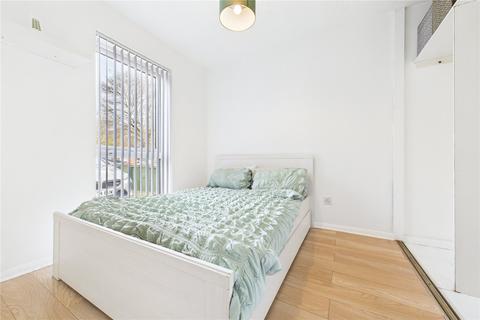 4 Alderfield Close, Theale, Reading, RG7 5AF