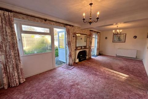 2 bedroom detached bungalow for sale, 6 Kirkham Close, Ipswich, Suffolk, IP2 9BD