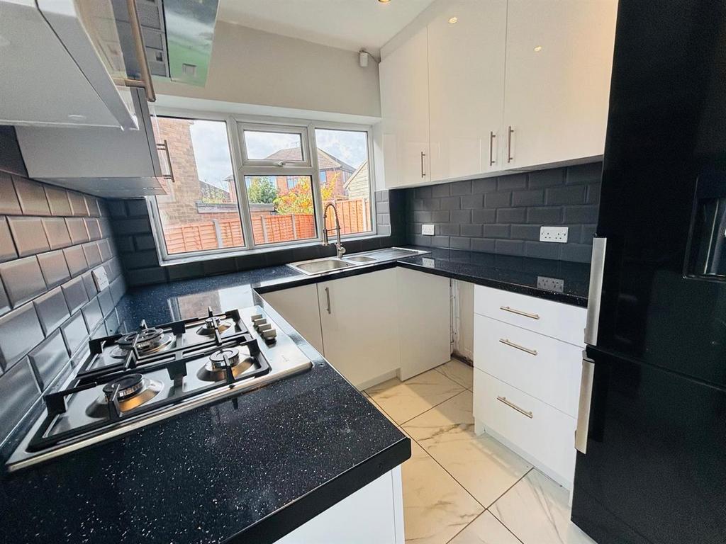 Fitted Kitchen: