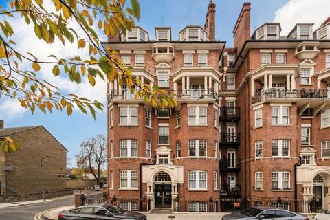 4 bedroom flat to rent, Queen Caroline Street, London W6