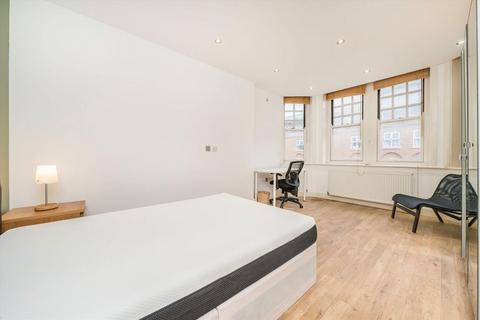 4 bedroom flat to rent, Queen Caroline Street, London W6
