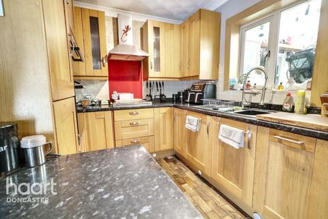 3 bedroom semi-detached house for sale, Thomson Avenue, Balby, Doncaster