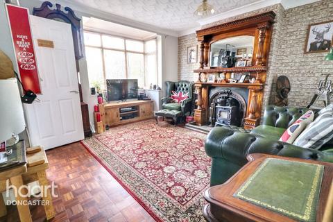 3 bedroom semi-detached house for sale, Thomson Avenue, Balby, Doncaster