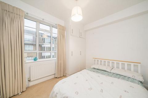 undefined, Woodside, London SW19