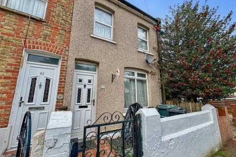 3 bedroom end of terrace house for sale, Raphael Road, Gravesend, Kent, DA12
