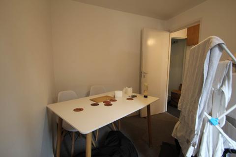 3 bedroom terraced house to rent, South Street, Oxford *Student/Sharer HMO Property 26/27*