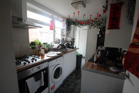 3 bedroom terraced house to rent, South Street, Oxford *Student/Sharer HMO Property 26/27*