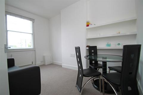 2 bedroom apartment to rent, The Cut, London, SE1