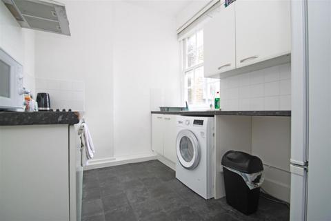 2 bedroom apartment to rent, The Cut, London, SE1