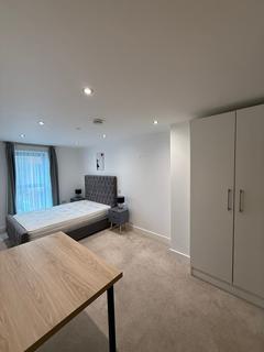 2 bedroom apartment to rent, Mabgate, Leeds LS9