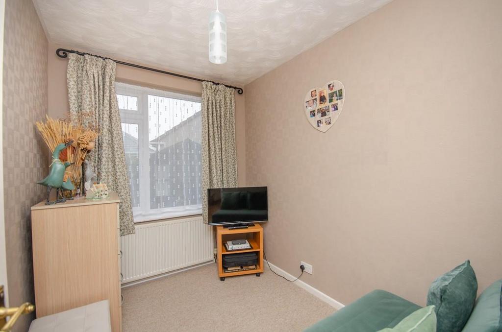 Bedroom 3.jpg
