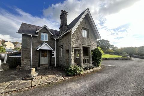 3 bedroom detached house for sale, Brecon Road, Crickhowell, NP8