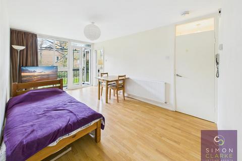 undefined, Ashbourne Close, Woodside Park, N12